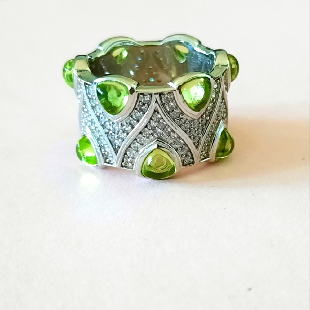 Hespera Siver Peridot Cigar Band Size 5 NEW